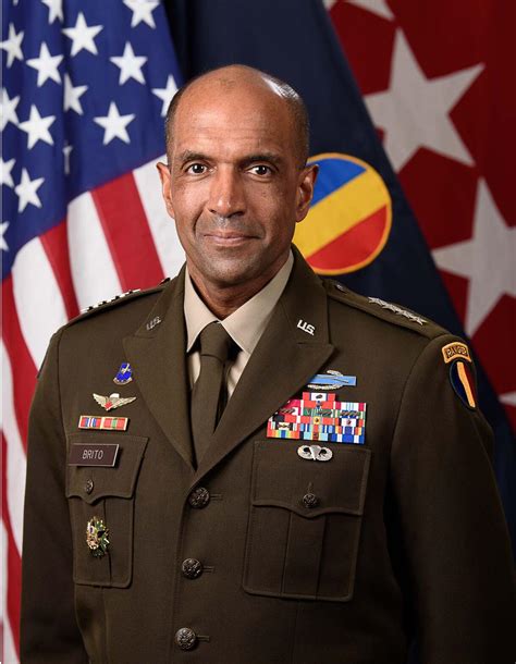 COMMANDER .